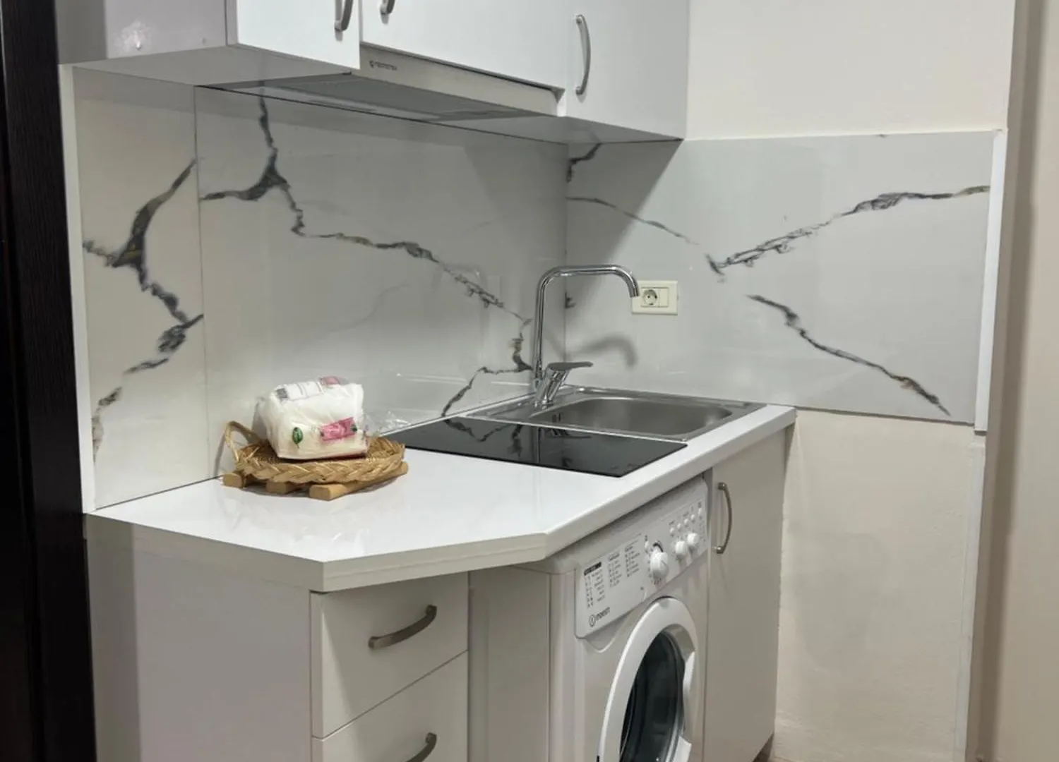 Ergi'S Studio Apartment Τίρανα